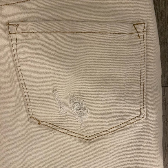 RSQ Women’s High Rise Straight Leg Distressed Jean | Size 29 - Picture 9 of 10